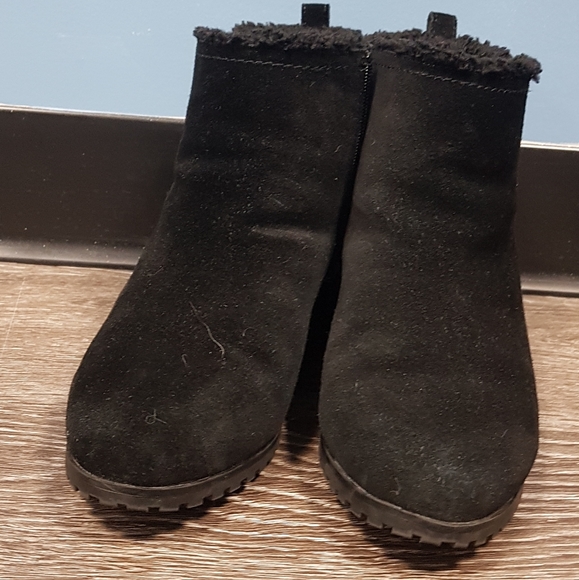 Beautiful Addition Elle Booties - Picture 2 of 6